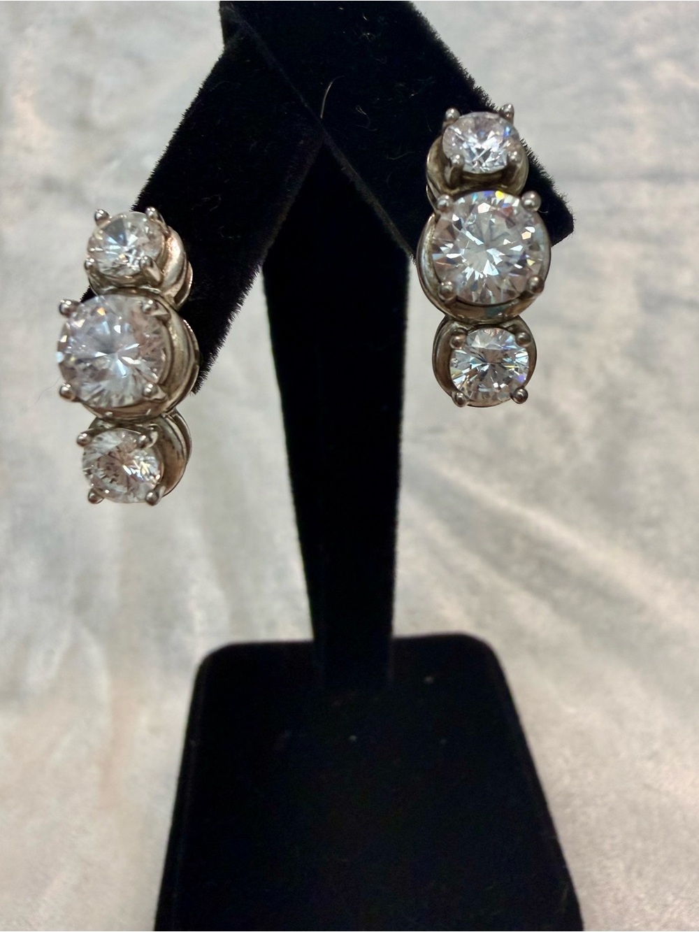🌸JTV18 - Charles Winston White Diamond Earrings💎🛍️